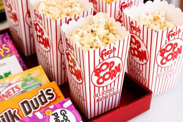 Why a movie night is the Perfect Winter Gift for Her Birthday